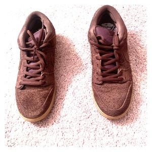 Low top brown dunks